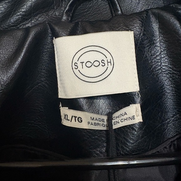 Stoosh Women's Classic Black Leather Jacket - Picture 4 of 5